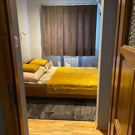 Goscinne Madzia B&B 포로닌