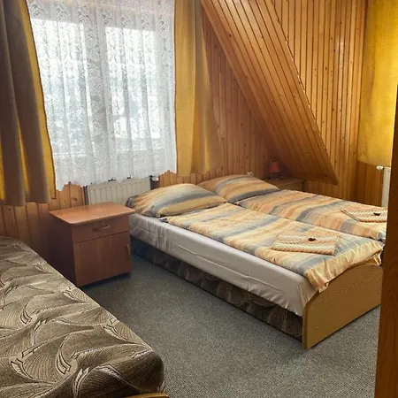 ベッド・アンド・ブレックファスト Goscinne Madzia