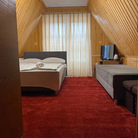 B&B Goscinne Madzia 포로닌