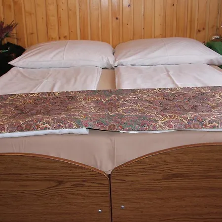 B&B Goscinne Madzia 포로닌