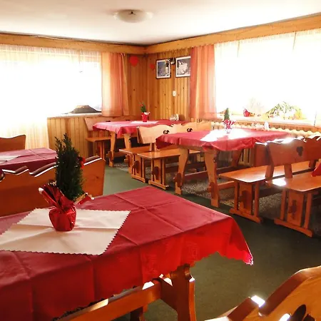 B&B Goscinne Madzia 포로닌