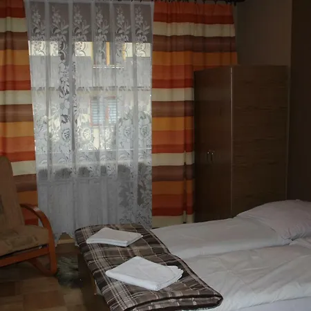 Bed and breakfast Goscinne Madzia Poronin
