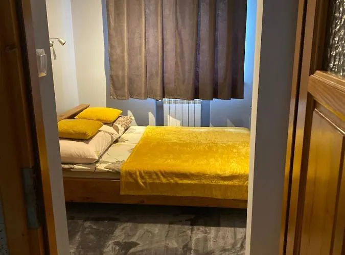 Goscinne Madzia לינה וארוחת בוקר פורונין