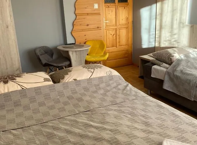 לינה וארוחת בוקר Goscinne Madzia