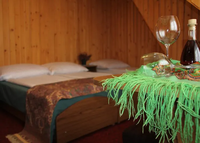 לינה וארוחת בוקר Goscinne Madzia פורונין