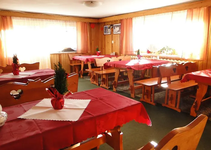 לינה וארוחת בוקר Goscinne Madzia פורונין